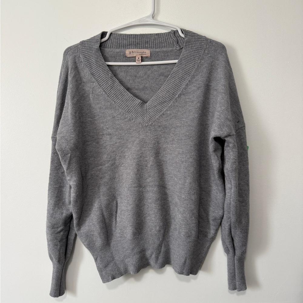 Philosophy Gray V-Neck Sweater for Women size Medium